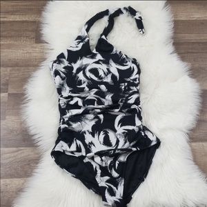 Women’s Spanx One-Piece Bathing Suit Size 8 (US)